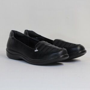 Easy Street Women's Black Burnish Genesis Flats NWOT